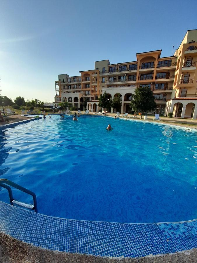 Golf Villa In Lighthouse Golf & Spa Resort Baltschik Exterior foto